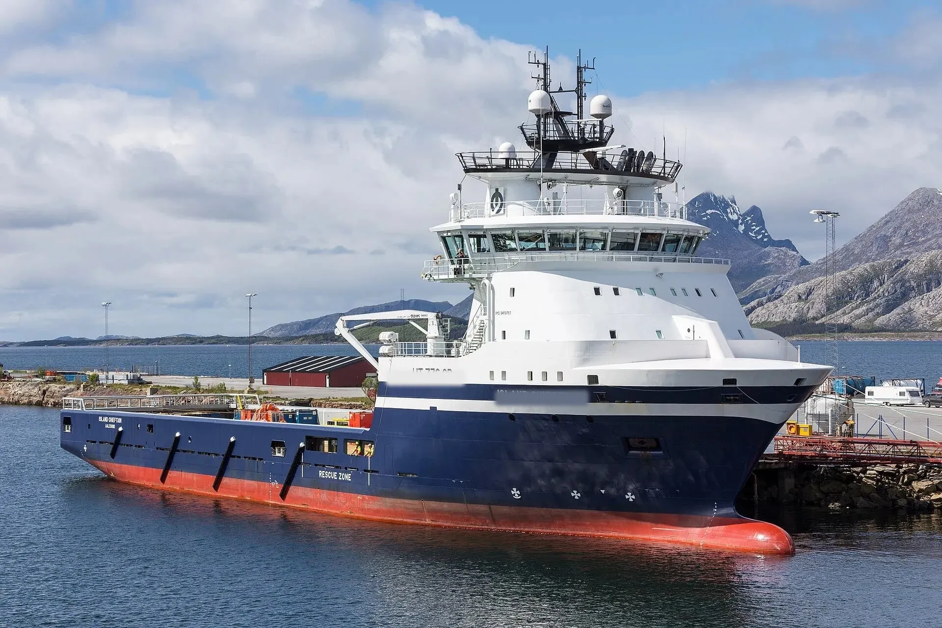 Platform supply vessel departing port