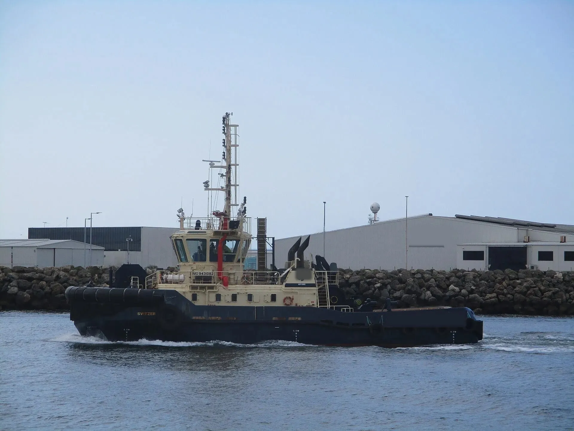 Harbour tug underway